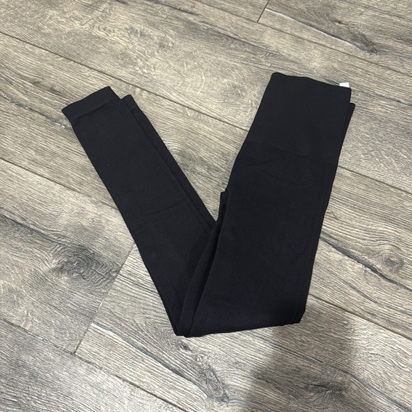 • SPANX • Women’s LOOK AT ME NOW SEAMLESS LEGGINGS FL3515 Black Small - Picture 3 of 4